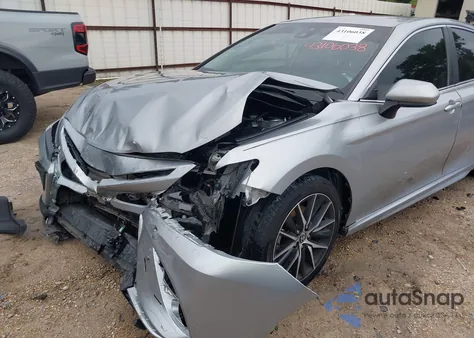 2021 Toyota Camry Se/Se Night Shade z USA, uszkodzony, nr VIN 4T1G11AK1MU495773